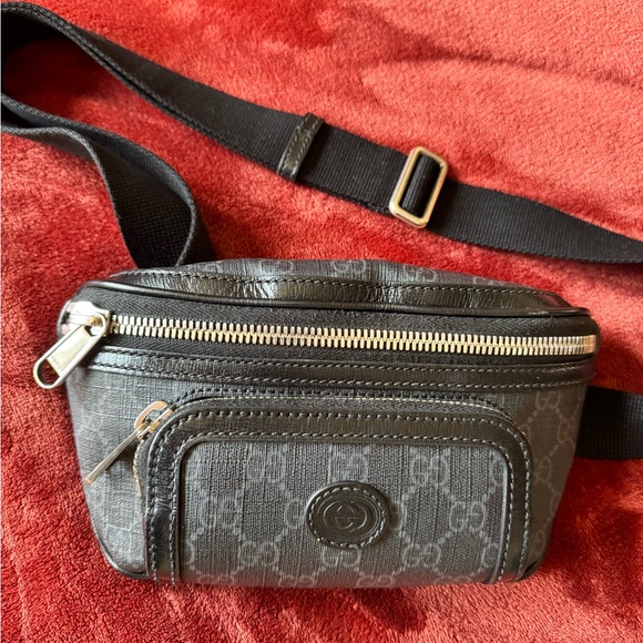 Gucci Black Belt Bag - Picture 1 of 8